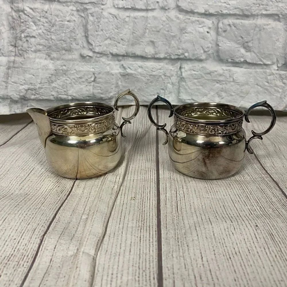 Vintage Sugar and creamer silver plated set